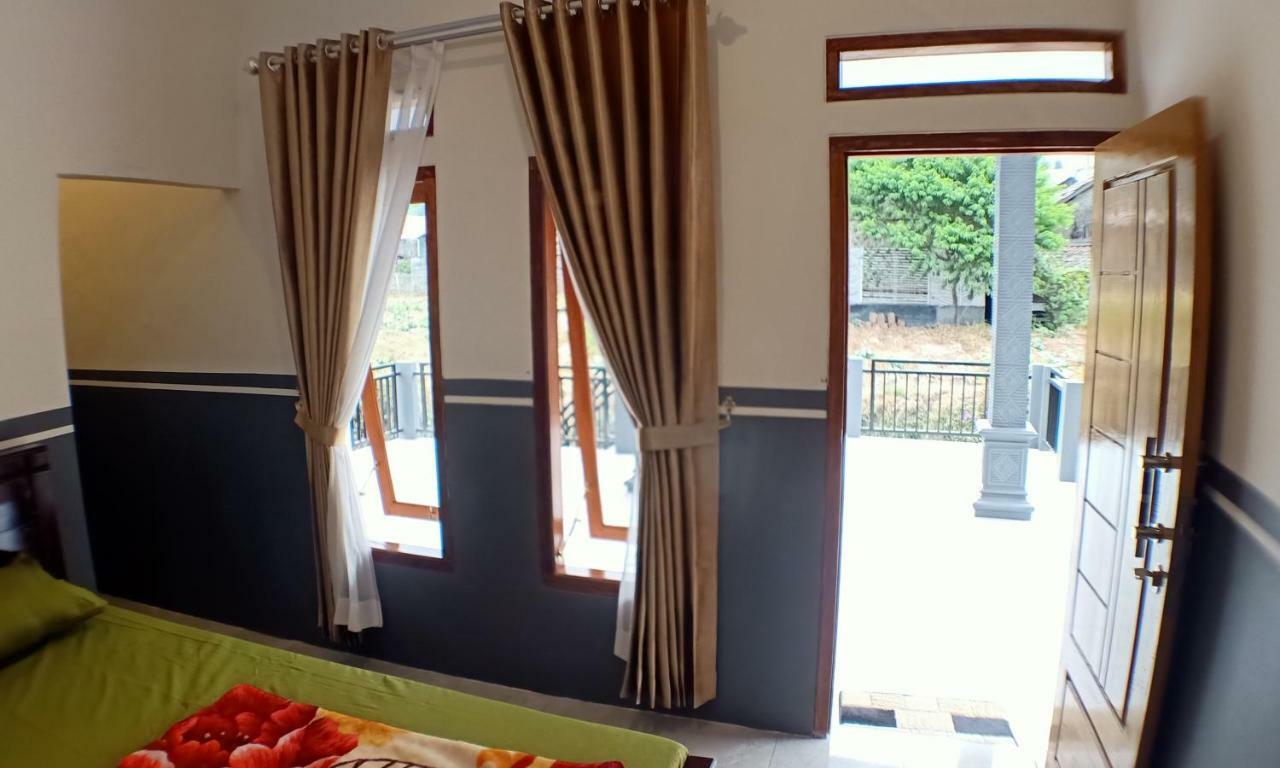 Homestay Anggun Bromo Eksteriør billede